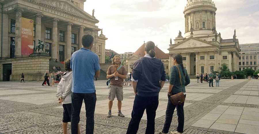 Berlin Highlights in One Day - From Kurfürstendamm to the Memorial Church