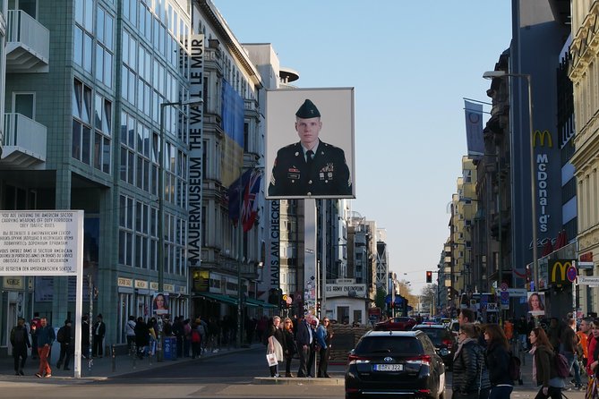 Berlin Highlights Private Guided Walking Tour - Gendarmenmarkt, Bebelplatz, and Unter den Linden