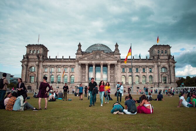 Berlin Highlights Self guided scavenger hunt and Walking Tour - What makes the city information worthwhile