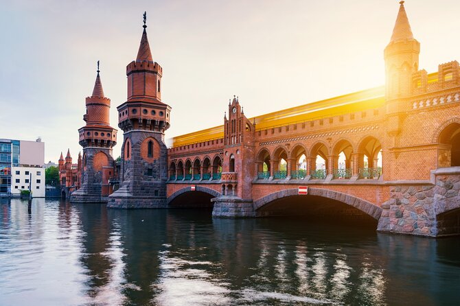 Berlin Highlights Self guided scavenger hunt and Walking Tour - Moving between Berlin’s important sights