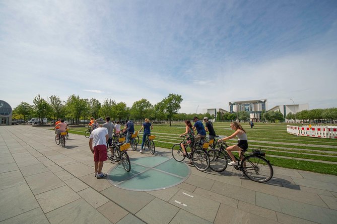 Berlin Highlights Sightseeing Bike Tour in Small Groups - Museum Island and Berlin Cathedral