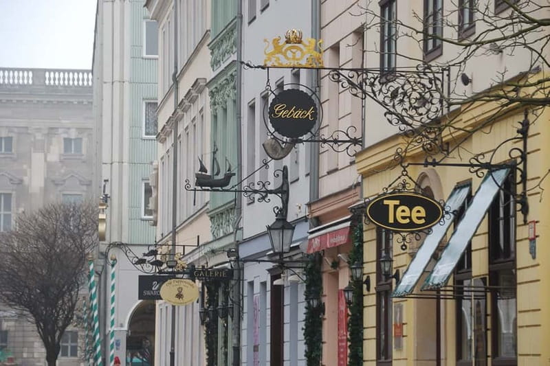 Berlin: Historic Center Walking Tour with a Real Berliner - Why this two-hour Berlin walk works well