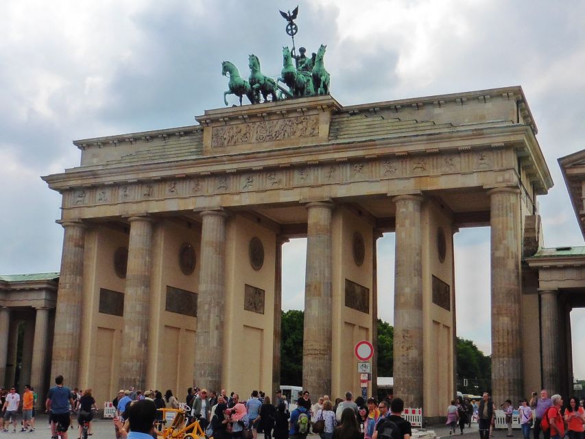Berlin: Historical Sights & Berlin Wall Tour with a Berliner - Price, group size, and practical value