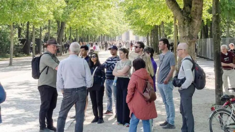 Berlin: Hitler's Berlin The Rise & Fall Guided Walking Tour - The Reichstag and the end of democracy