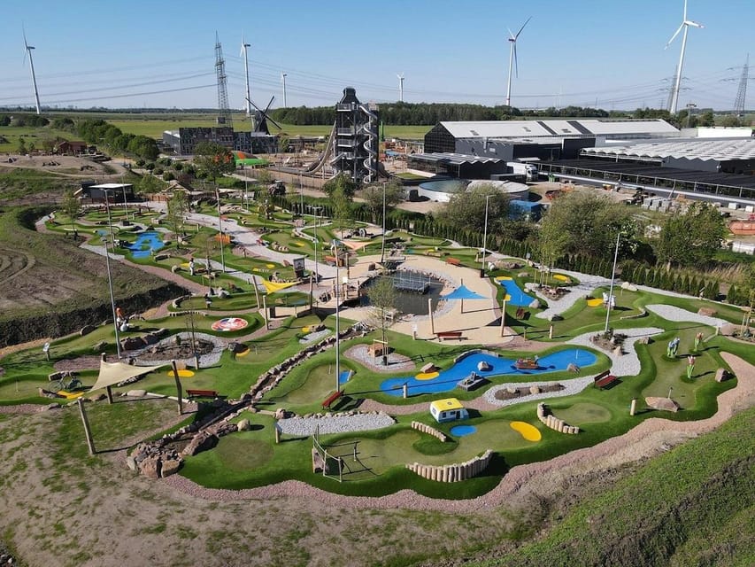 Berlin: Holland-Park day ticket - Reaching the 21-meter panorama and slide tower