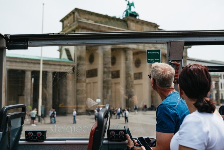 Berlin: Hop-on Hop-off Bus Tour with Live Commentary - Comfort, access, and practical limits
