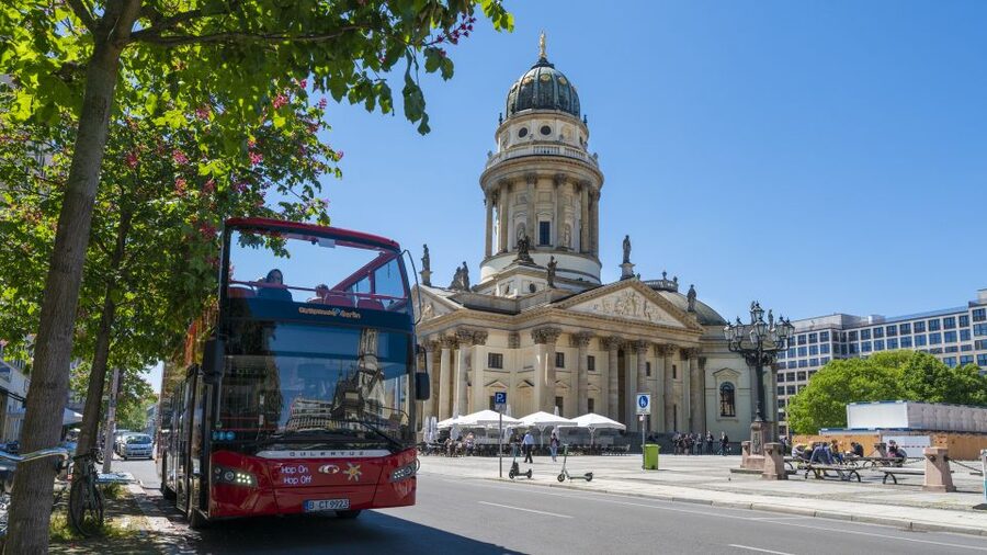 Berlin: Hop-On-Hop-Off Bus with Boat Cruise Option - Starting at Kurfürstendamm and the western city