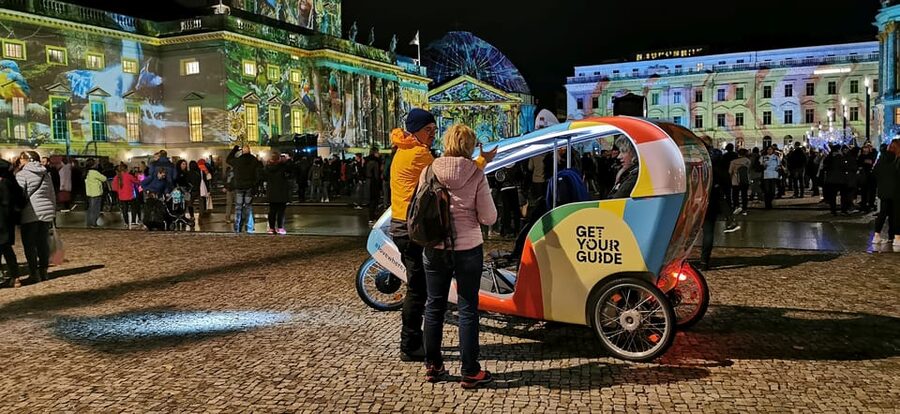 Berlin: Illuminated Berlin by Bike Taxi - Starting at Alexanderplatz