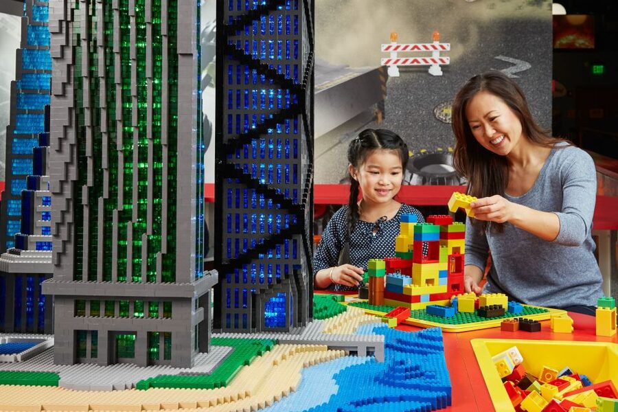Berlin: Legoland Discovery Centre Entry Ticket - Workshops and open-ended building