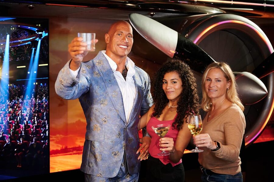 Berlin: Madame Tussauds Happy Hour Ticket - From Albert Einstein to Berlin’s modern music scene