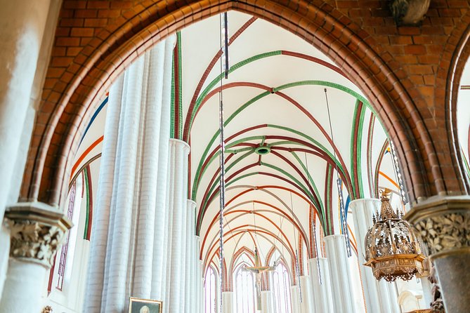 Berlin Museum Island & City PRIVATE TOUR with Dom Ticket Included - Two hours, private pacing, and group size