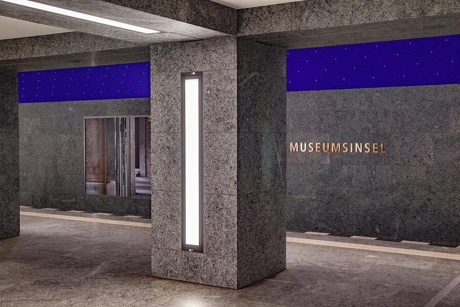 Berlin: Museum Island Guided Walking Tour - Alte Nationalgalerie and the Neues Museum