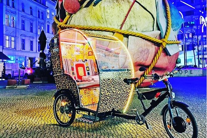 Berlin Night Tours - Romantic Night & Evening Tours Berlin - Unter den Linden after dark