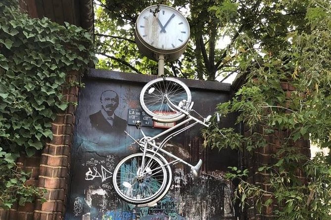 Berlin Off-the-Beaten-Path Walking Tour: Kreuzberg, Mitte and Friedrichshain - Starting near Alexanderplatz and Rathausstraße