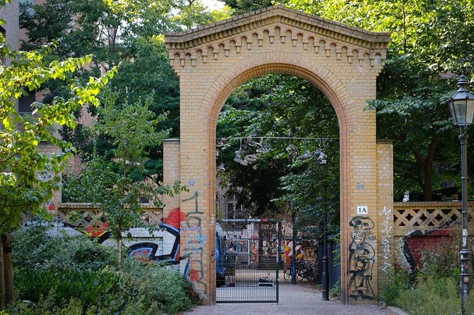 Berlin Off-the-Beaten-Path Walking Tour: Kreuzberg, Mitte and Friedrichshain - Kreuzberg, migration, and Berlin’s food culture
