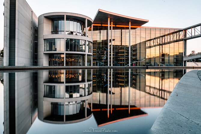 BERLIN PHOTO TOUR with a professional Photographer from Berlin - The alternate route to Berlin Cathedral and Gendarmenmarkt