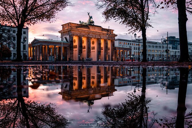 BERLIN PHOTO TOUR with a professional Photographer from Berlin - Blue hour, sunset, and the best time to go