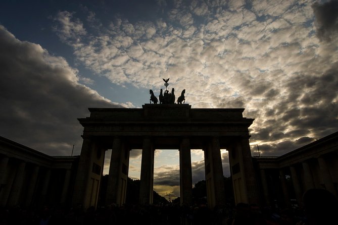 Berlin Photography Masterclass - Private Photography Lesson - Oberbaum Bridge and the Spree view