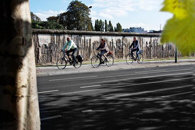 Berlin: Private Bike Tour of the Berlin Wall and Third Reich - Starting in Nikolaiviertel and the Jewish quarter