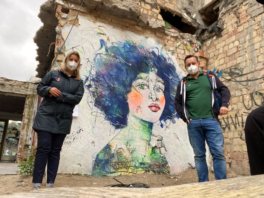 Berlin: Private Custom Tour with a Local – Icons & Gems - Food markets and locally brewed beer