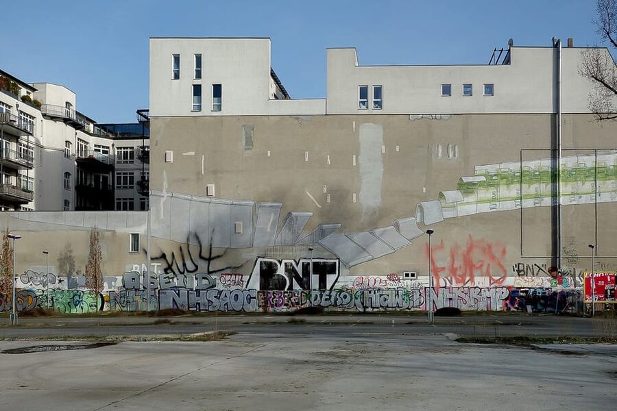 Berlin: Private Kreuzberg Street Art Walking Tour - Language, access, and simple planning tips