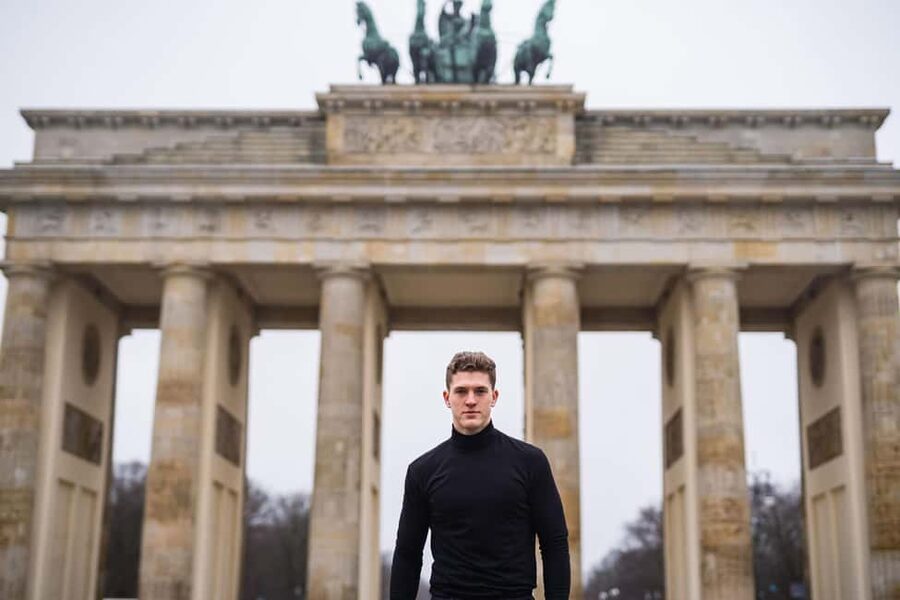 Berlin: Private Photo Session with Professional Photographer - Key points to know before booking