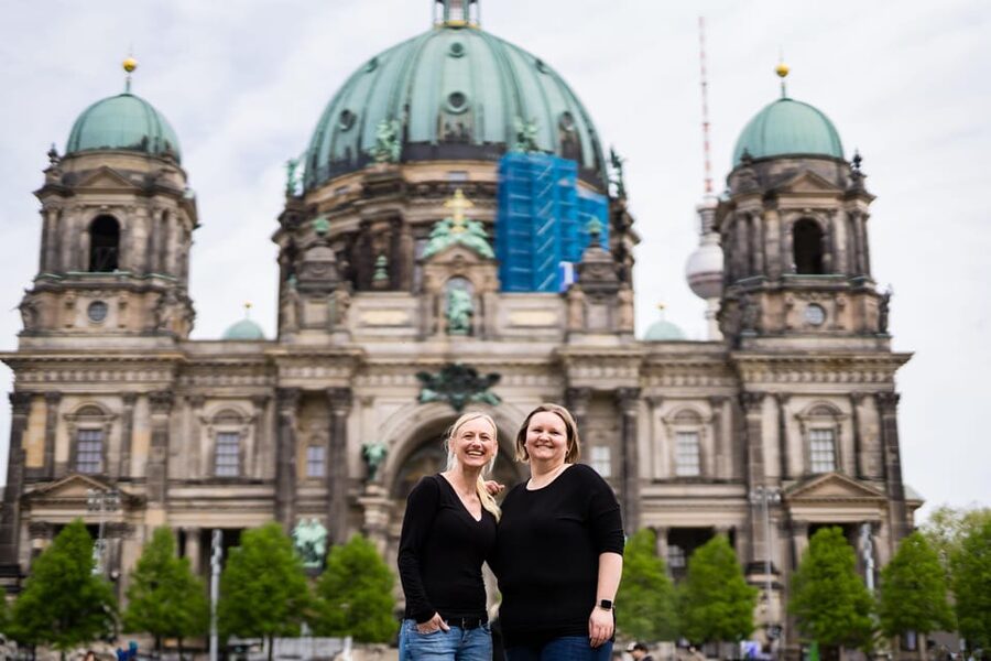Berlin: Private Photo Session with Professional Photographer - Early morning light and a calmer mood