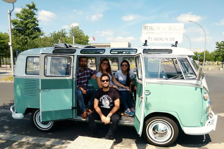 Berlin: Private Sightseeing Tour in Iconic Oldtimer VW Bus - A two-hour route through Berlin’s many eras