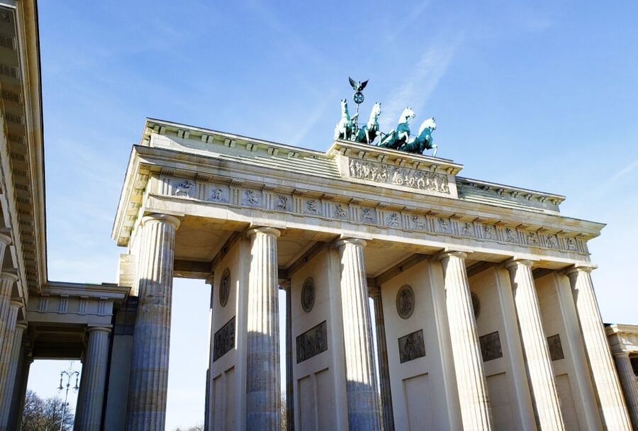 Berlin: Private walking tour through the city center - Key points at a glance