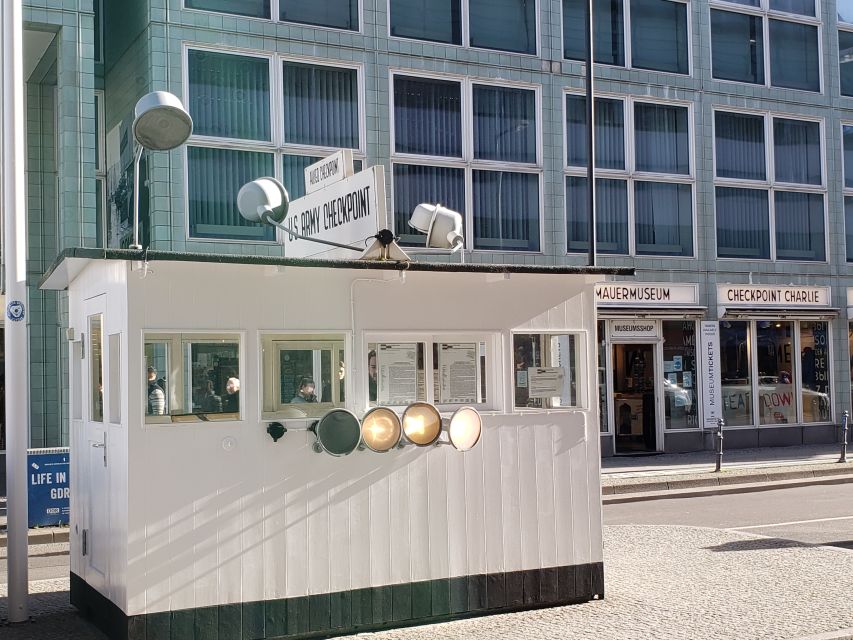 Berlin: Private walking tour through the city center - Berlin Wall remains and the Topography of Terror