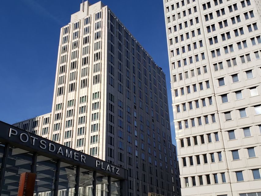 Berlin: Private walking tour through the city center - Timing, language, and practical planning