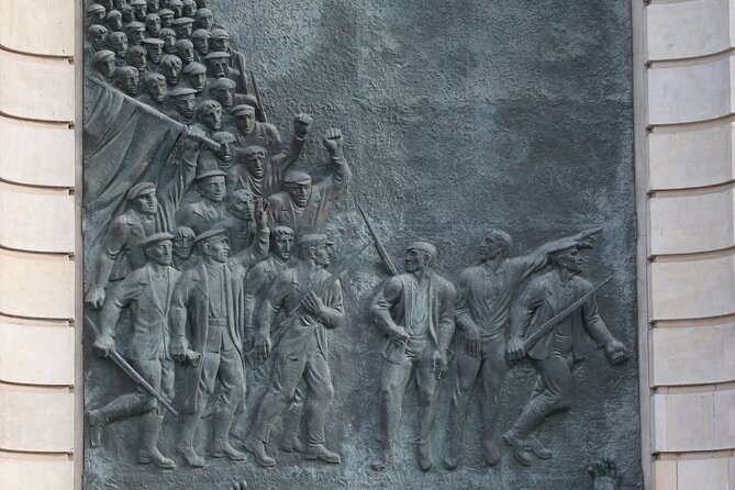 Berlin Protest History Tour: Rebels, Resistance, and Revolution - Rosenstraße and an act of wartime civil disobedience