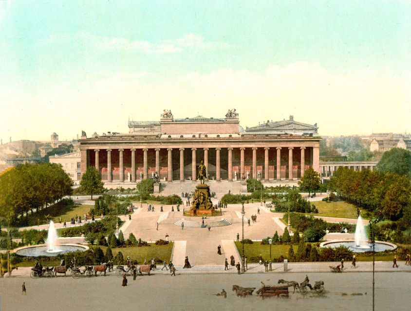 Berlin: Prussian History Walking Tour with Geo Epoche - Weather, clothing, and meeting-point advice