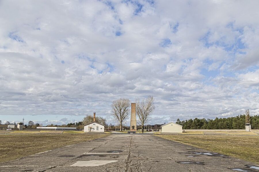 Berlin: Sachsenhausen Concentration Camp Memorial Tour - Station Z and the Site of Executions