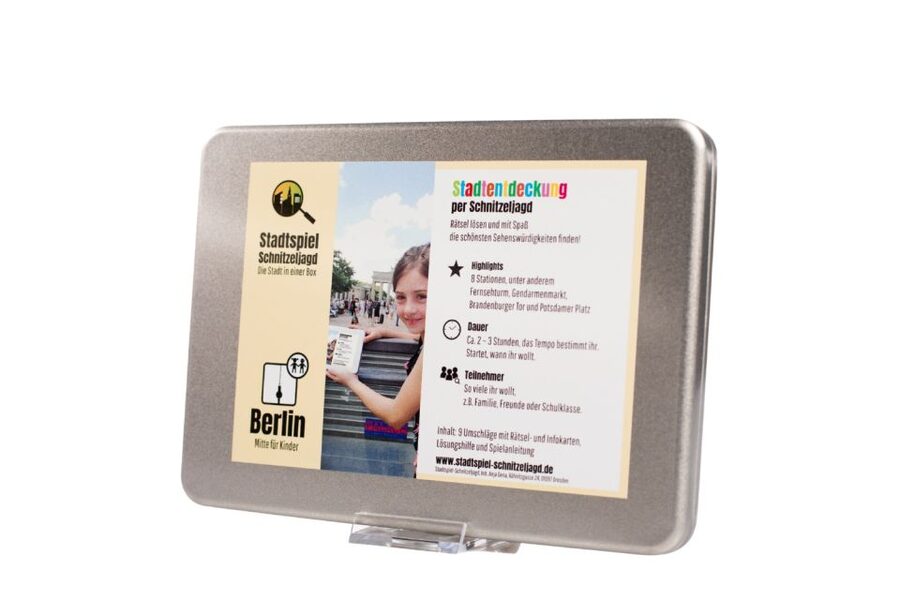 Berlin: Self-Guided Family and School Class Scavenger Hunt - Brandenburg Gate is the route’s big symbol