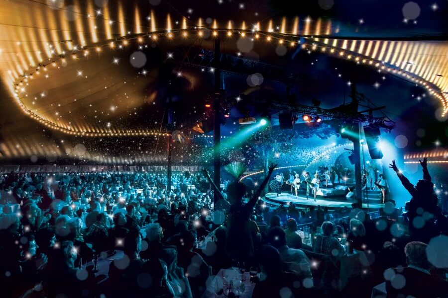 Berlin: Show at the Tipi am Kanzleramt - A Berlin night inside a permanent theater tent