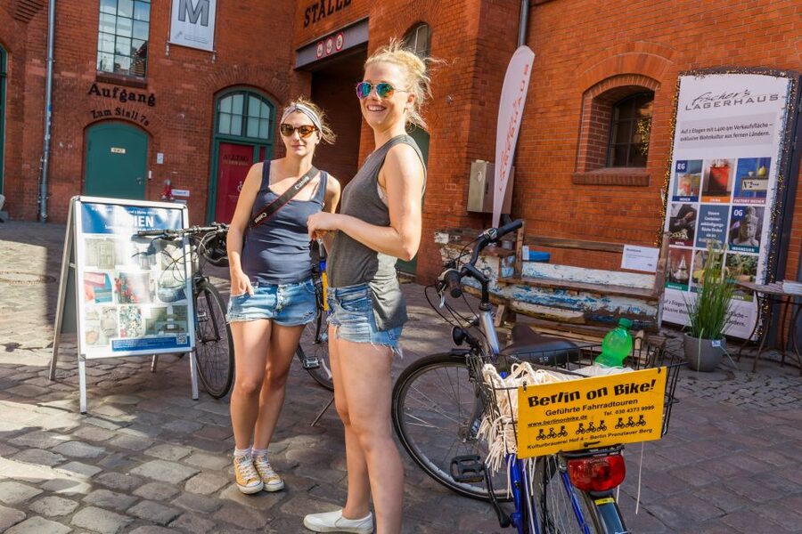 Berlin: Sights and Highlights Bike Tour with a Local Guide - Key points before you book