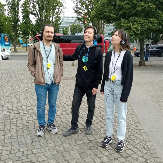 Berlin Sightseeing Musical-Historical Walking Tour - Checkpoint Charlie and the weight of division