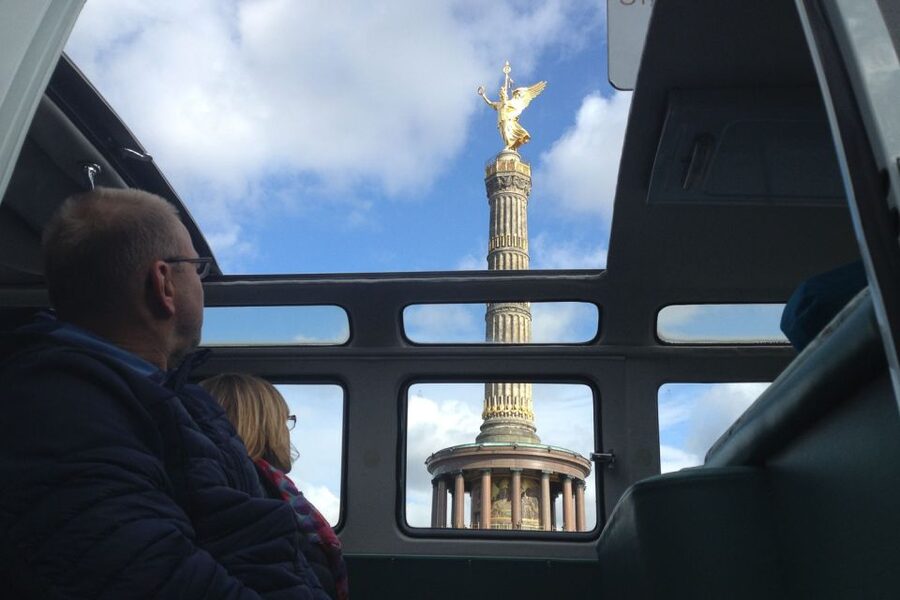 Berlin: Sightseeing Tour in Classic Volkswagen T1 Samba Bus - Why the two-hour route works