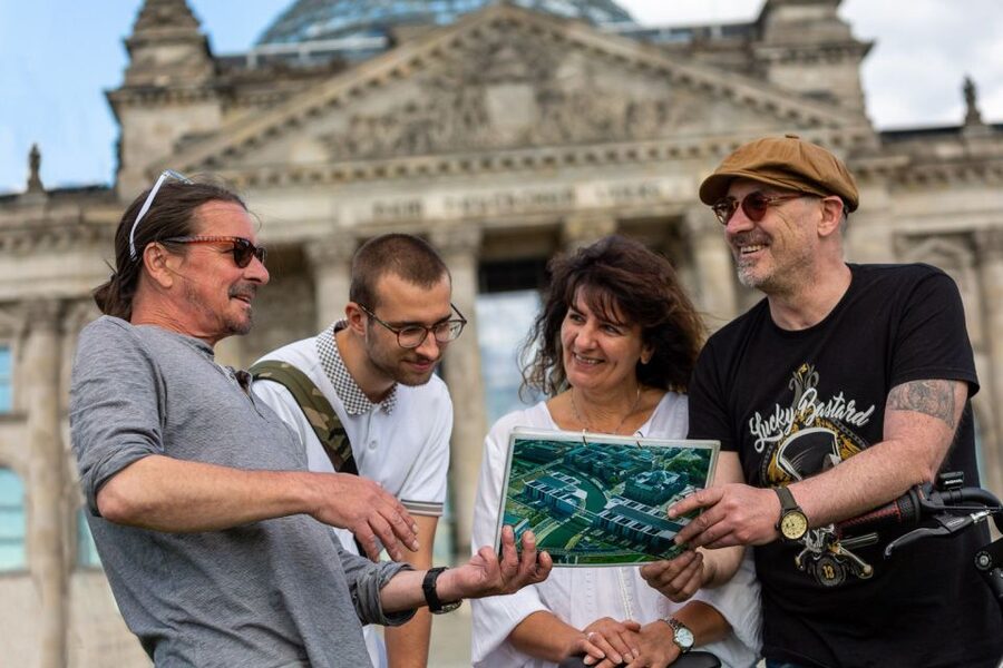 Berlin: Small Group Bike Tour Through City Center - Tiergarten leads you to Brandenburg Gate
