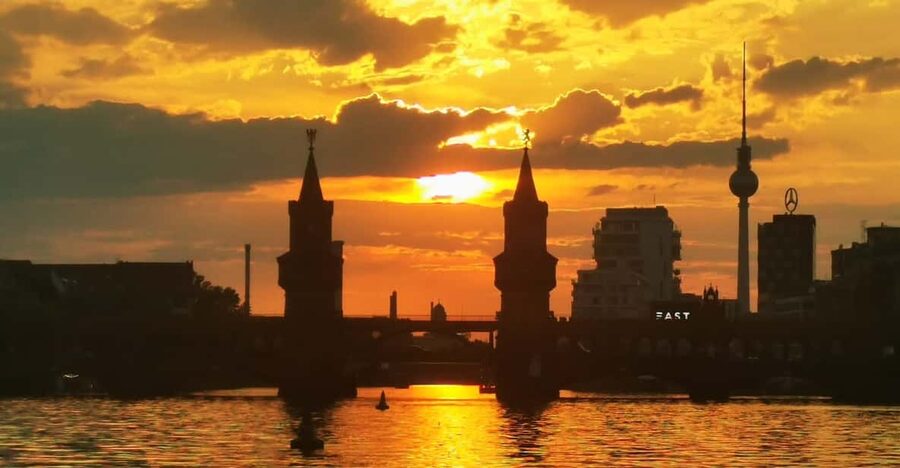 Berlin: Solar Powered Sunset Catamaran Cruise & Audio Guide - Why Berlin’s Spree is worth seeing by boat