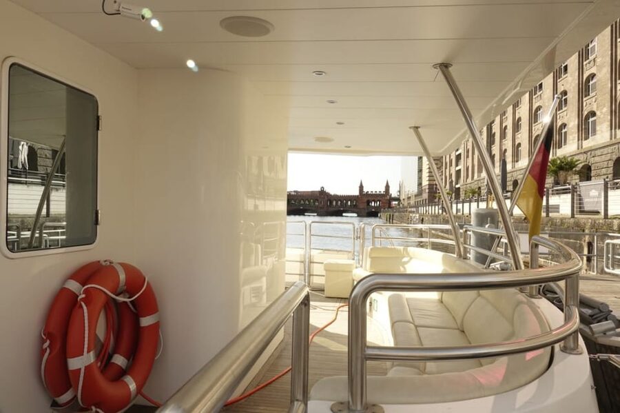 Berlin: Solar Powered Sunset Catamaran Cruise & Audio Guide - Central Station and the Pregnant Oyster