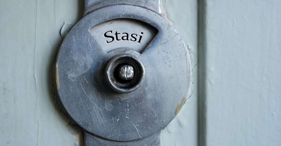 Berlin: Stasi Museum Private Guided Tour with Entry Ticket - Starting at Alexanderplatz, where East Berlin made its voice heard