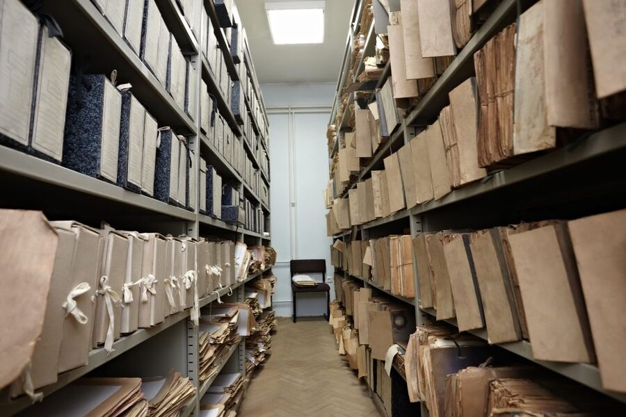 Berlin: Stasi Museum Private Guided Tour with Entry Ticket - Daily life behind the Berlin Wall