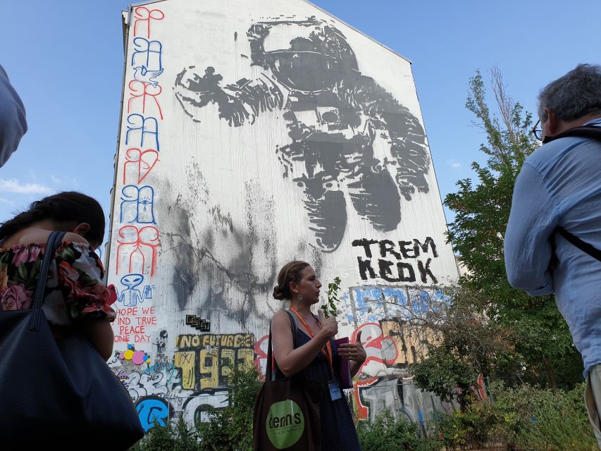 Berlin: Street Art and Alternative Tour - Friedrichshain and the East Side Gallery
