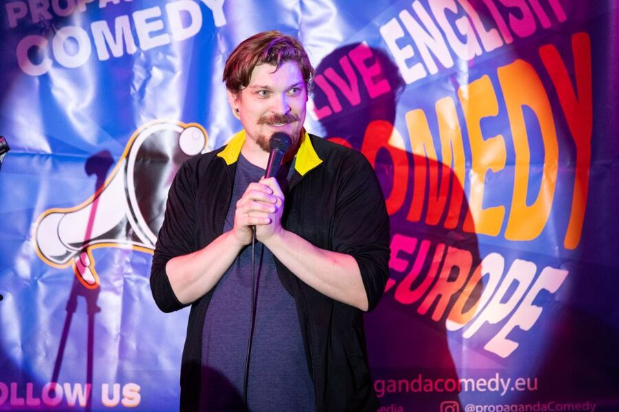 Berlin: The Dark Humor Comedy Show in English Entry Ticket - How the two-hour show usually feels