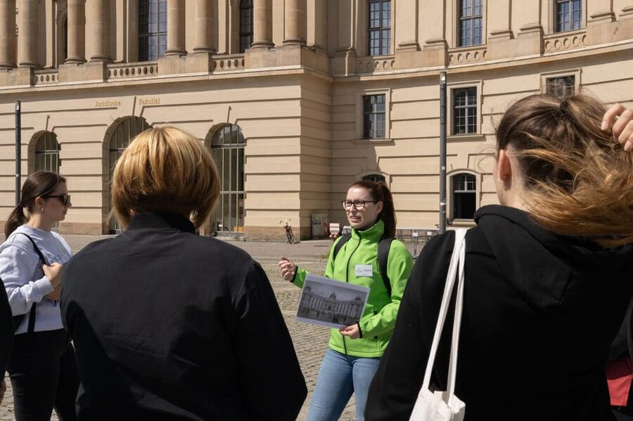 Berlin: the treasures of berlin - walking tour - Unter den Linden and the move toward Bebelplatz