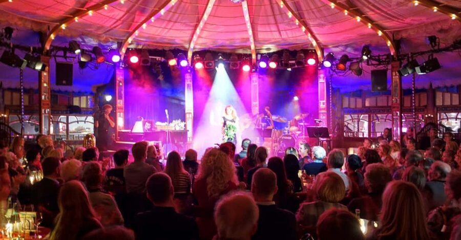 Berlin: Ticket for Bar Jeder Vernunft - Theater & Restaurant - Who will enjoy Bar Jeder Vernunft?