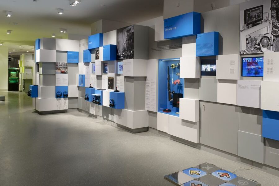Berlin: Tickets to the Computer Games Museum - 3D, movement games, and handheld play