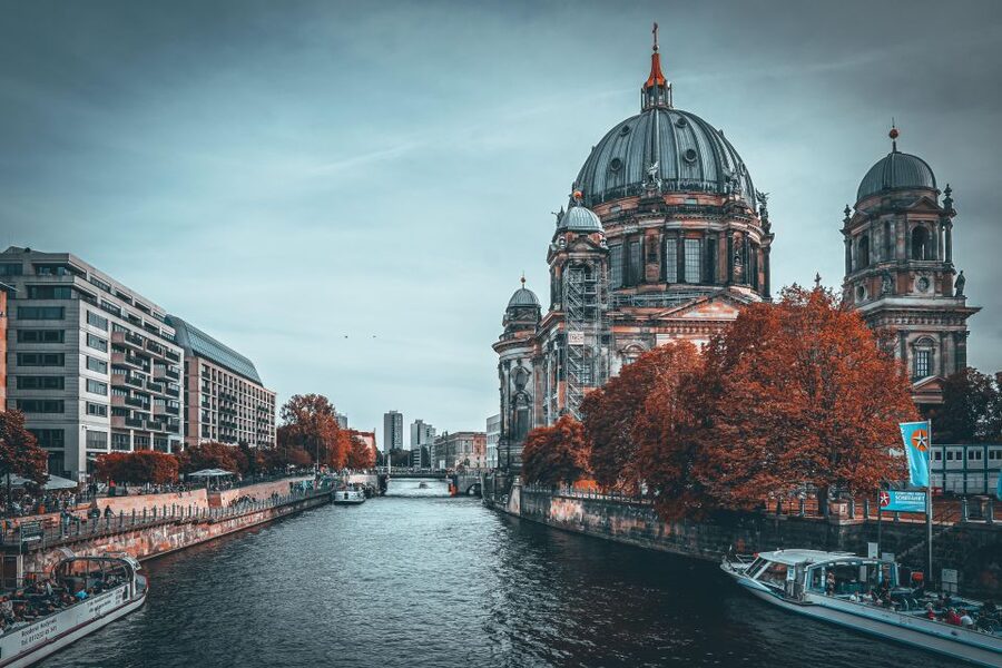 Berlin: Tour with Private Guide - The Berlin Wall Memorial and the city’s memory